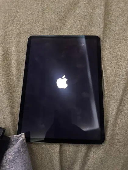 Apple iPad Pro 11″ M1, 128 ГБ с Apple Pencil