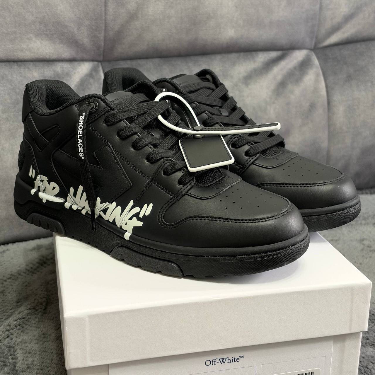 Новые кроссовки Off-White и пуховик Polo Ralph Lauren